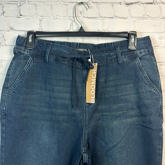 BloomChic Dark Wash Drawstring Roll Hem Pull On Jeans Plus Size 14 - Picture 4 of 6